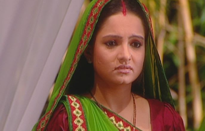 Watch Saath Nibhaana Saathiya TV Serial Episode 19 - Aham suffers from ...