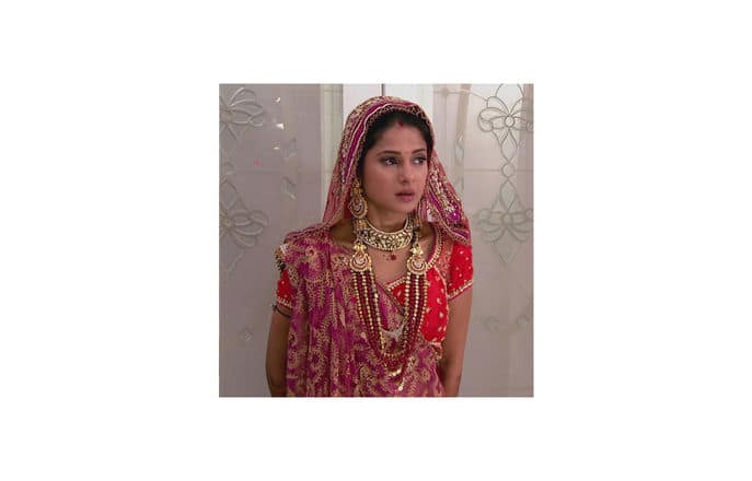 Watch Saraswatichandra Season 4 Full Episodes on Disney+ ...