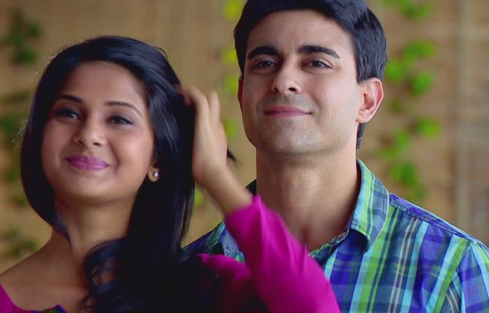 Saraswatichandra - Watch Episode 1 - Kumud shares the good news on Hotstar