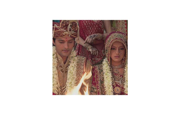 Watch All Seasons Of Diya Aur Baati Hum On Disney Hotstar तो आइये कुछ cool, attitude और funny status को अपना whatsapp status बनाते है और अपने फ्रेंड्स के साथ शेयर करते है. watch all seasons of diya aur baati hum on disney hotstar